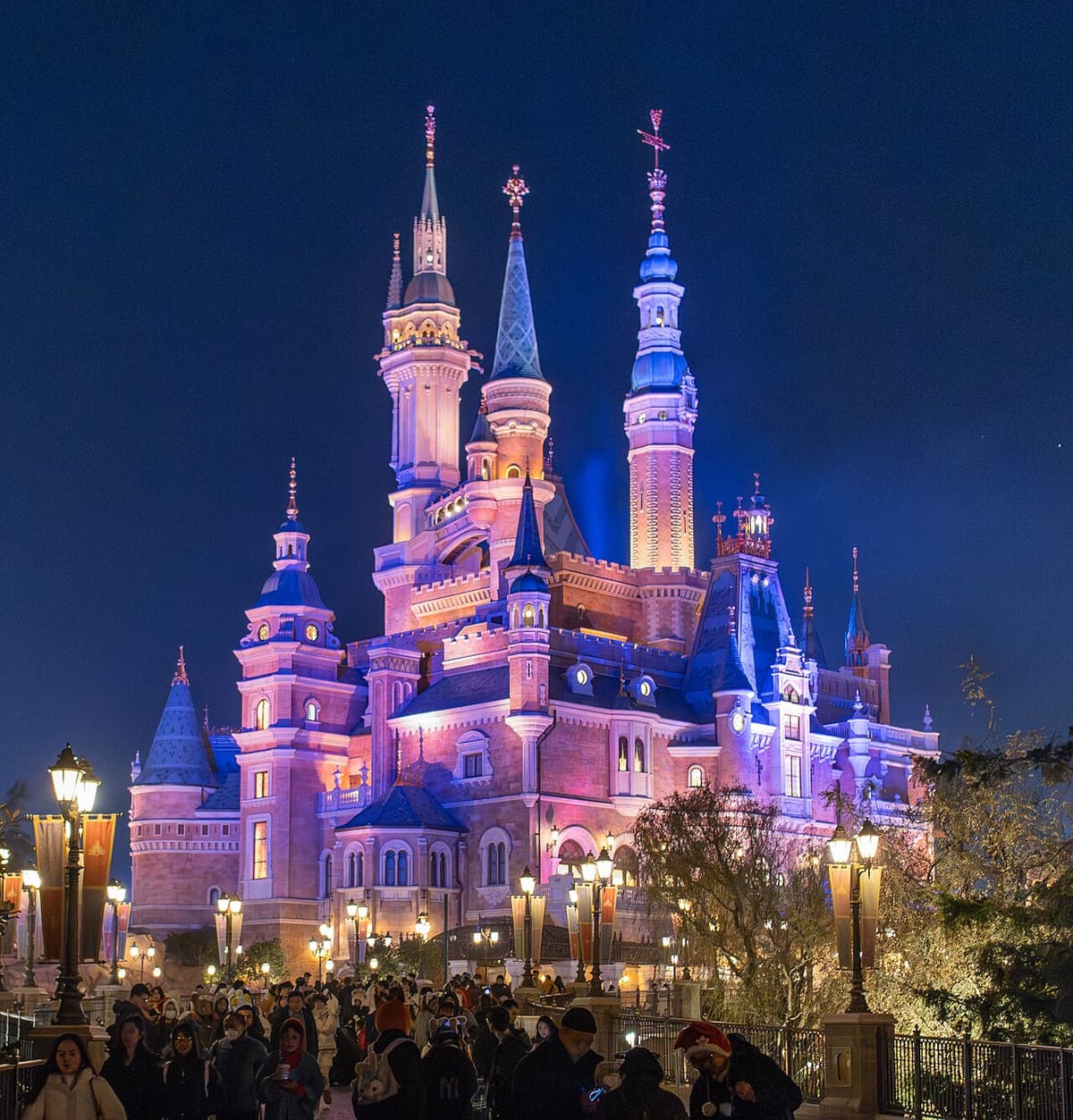 【Luoghi iconici】Shanghai 3 giorni 2 notti · Panorama notturno del Bund + Disney per un giorno + Città d'acqua di Zhujiajiao